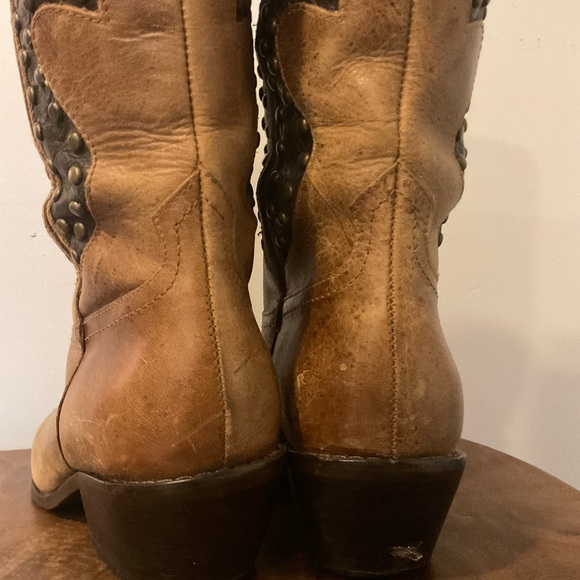Brown Matisse Women’s Cowboy Boots with Studded Inlay. - Picture 6 of 7